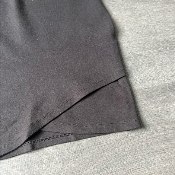 Aritzia Bodycon Mini Skirt - Picture 3 of 4